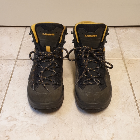 Lowa Shoes | Lowa Kody III GTX Mid Jr GORE-TEX Boots | Color: Gray/Yellow | Size: 6b | Shoppingspring8's Closet